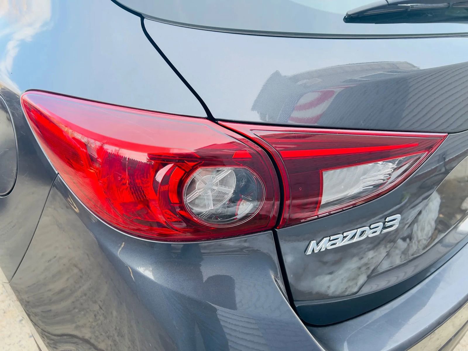 Used 2016 MAZDA MAZDA3 i Touring image 12