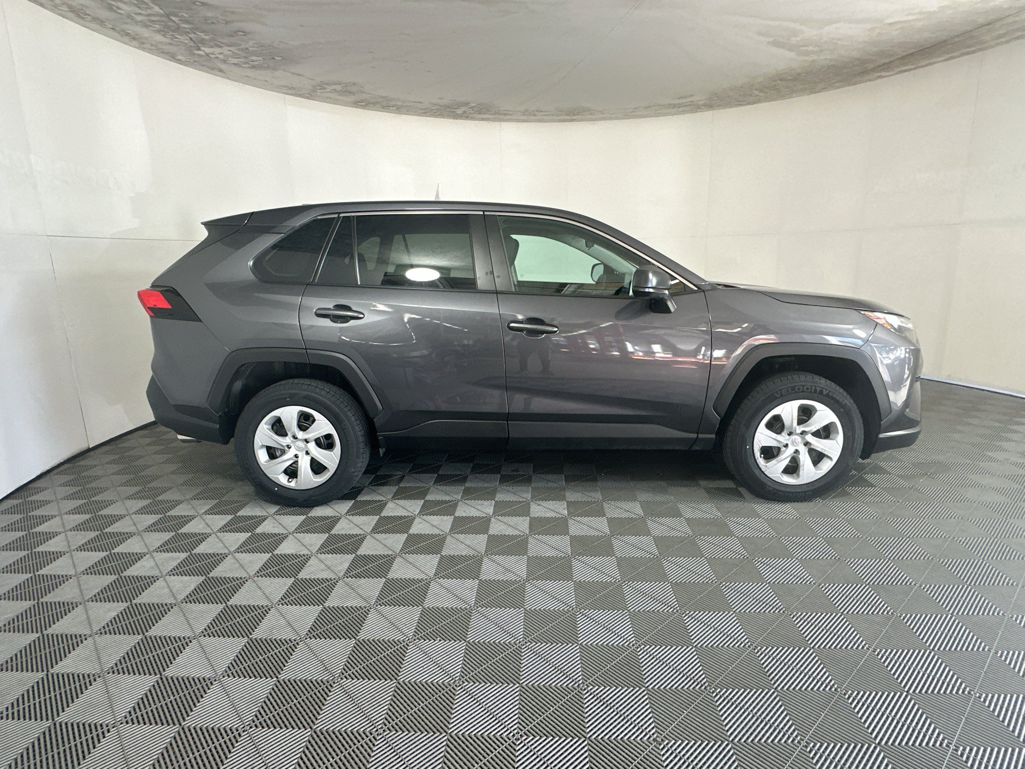 Used 2024 Toyota RAV4 LE FWD image 2