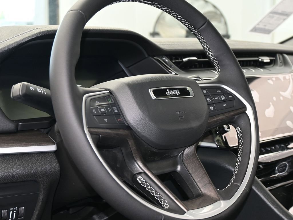 New 2026 Jeep Grand Cherokee Limited w/ Limited Altitude Package RWD image 14