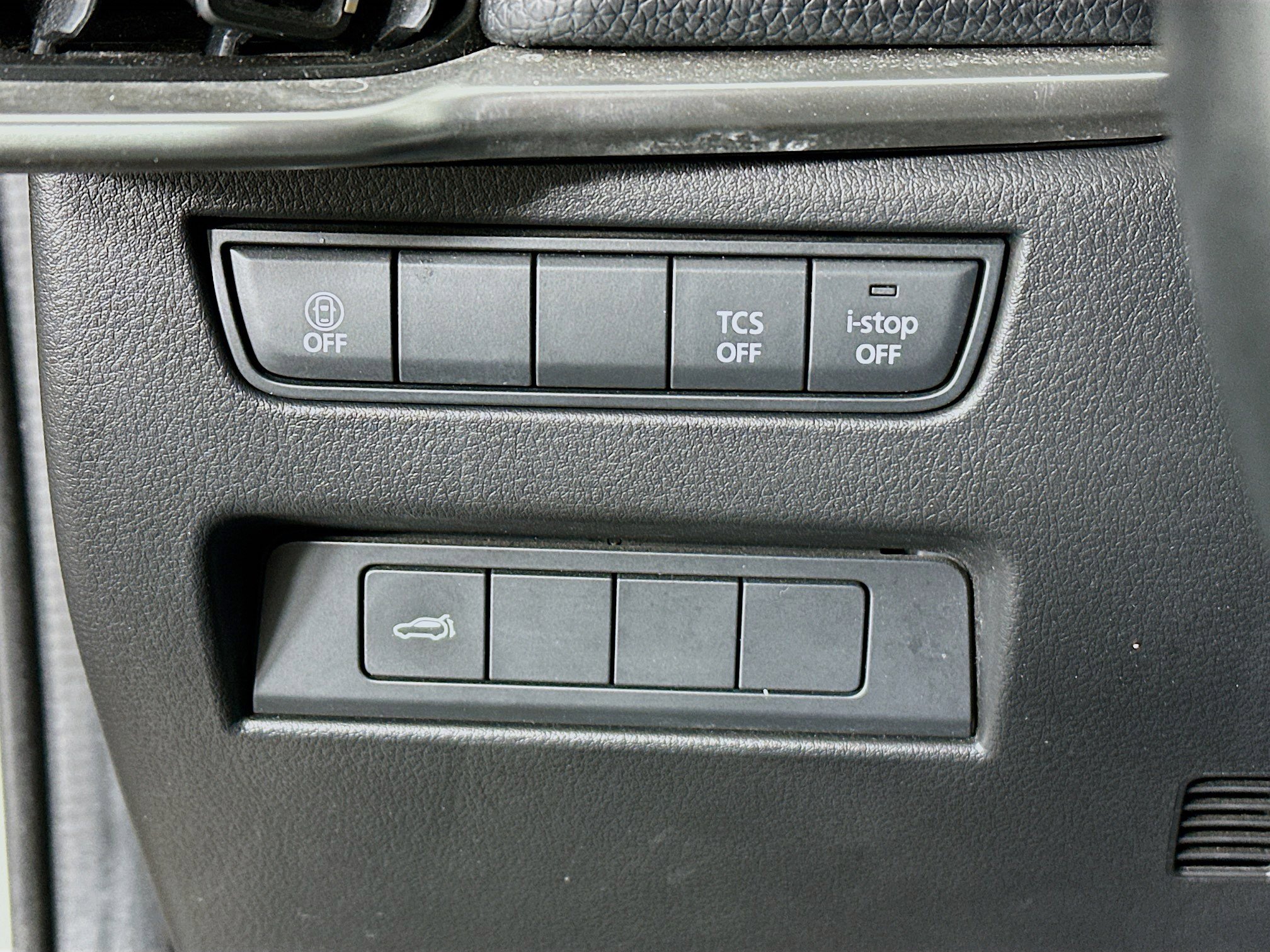 Used 2024 MAZDA CX-90 3.3 Turbo w/ Preferred Plus image 17