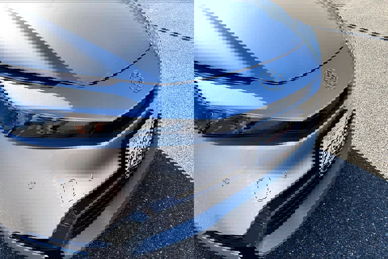 Used 2023 Toyota Prius XLE image 29