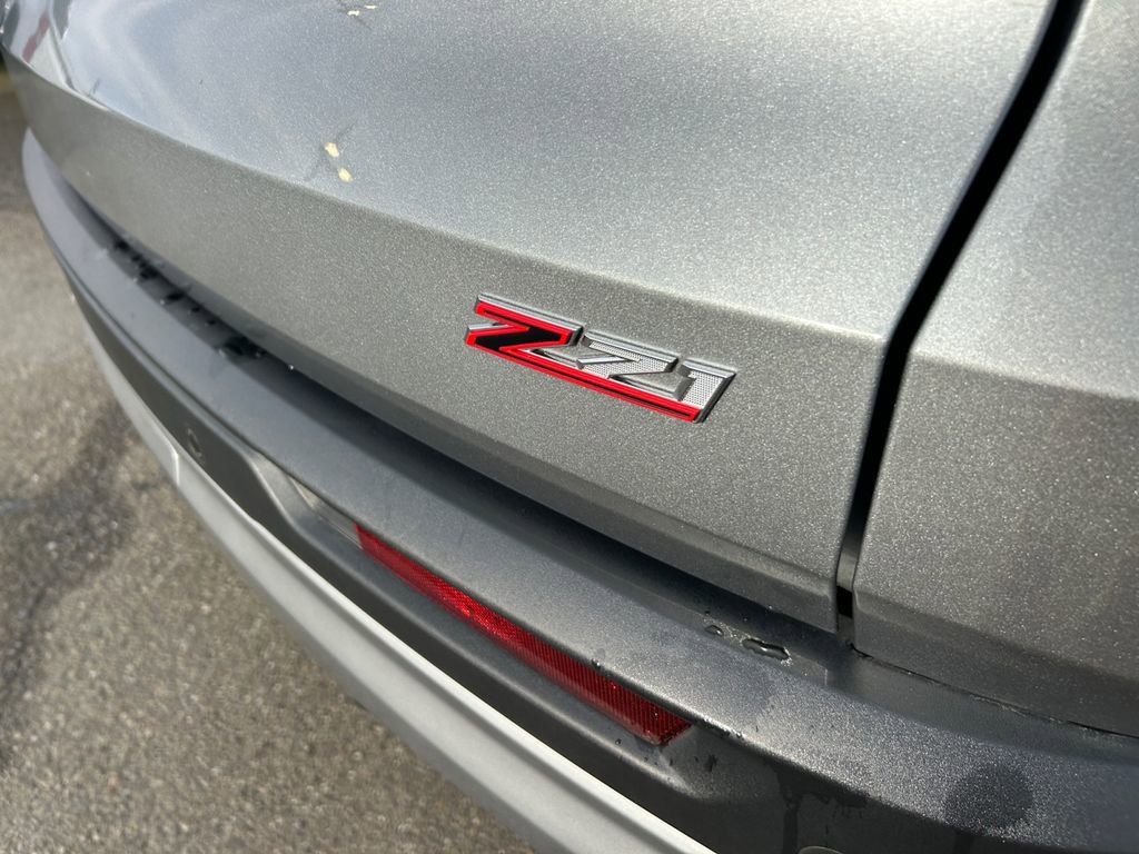 Used 2025 Chevrolet Traverse Z71 image 32