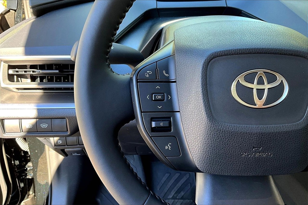 Used 2026 Toyota Prius LE image 10