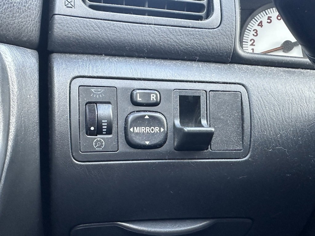 Used 2003 Toyota Corolla S image 25