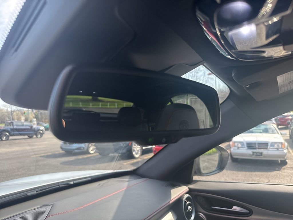 Used 2024 Alfa Romeo Stelvio AWD image 48