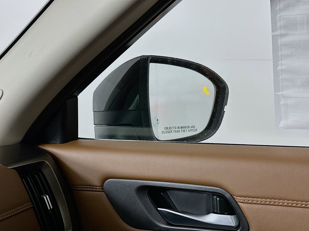 New 2025 Nissan Pathfinder Platinum image 25