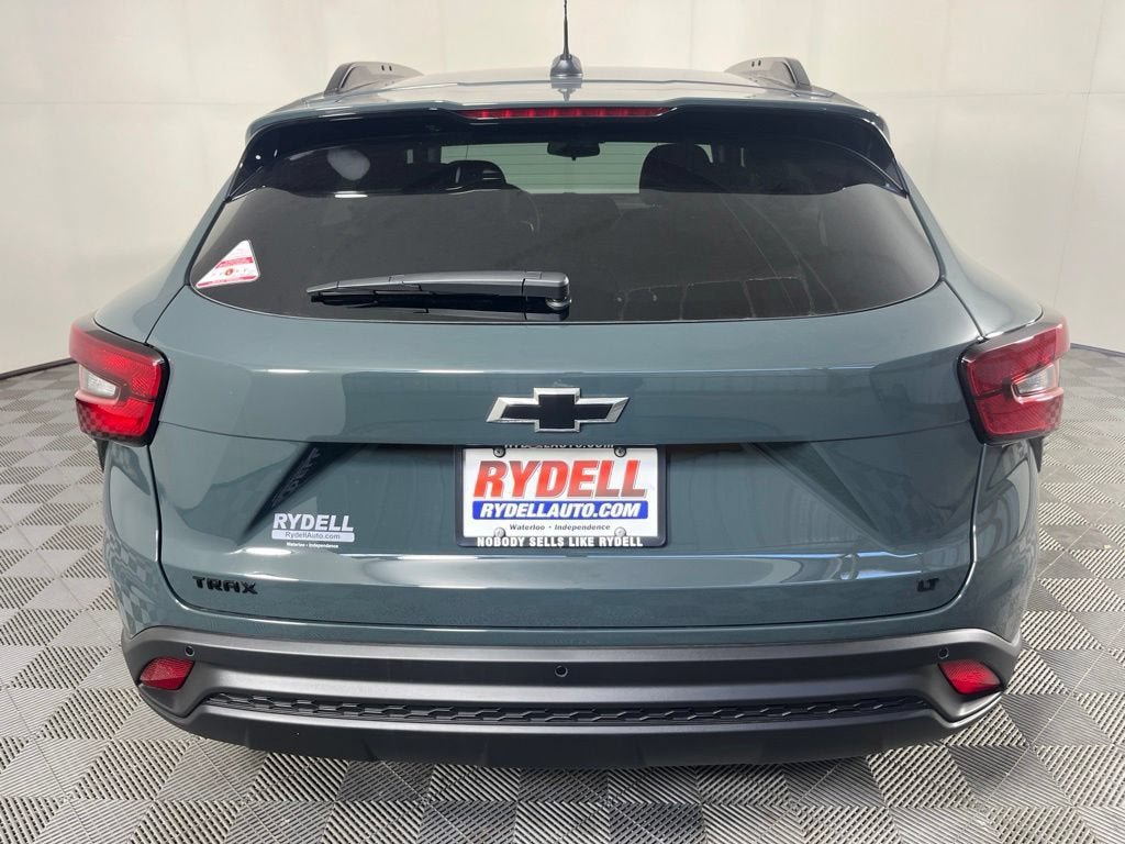 New 2026 Chevrolet Trax LT w/ Driver Confidence Package FWD image 6