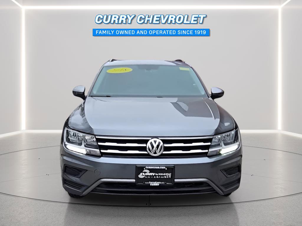 Used 2018 Volkswagen Tiguan SE w/ Panoramic Sunroof Package image 4