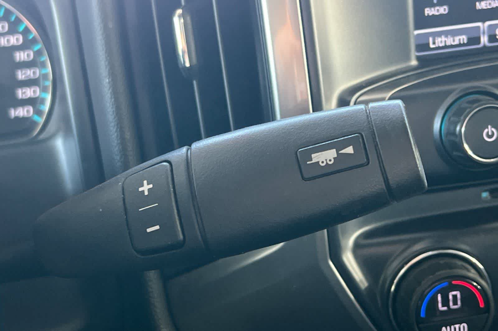 Used 2018 Chevrolet Silverado 1500 LT w/ All Star Edition RWD image 26