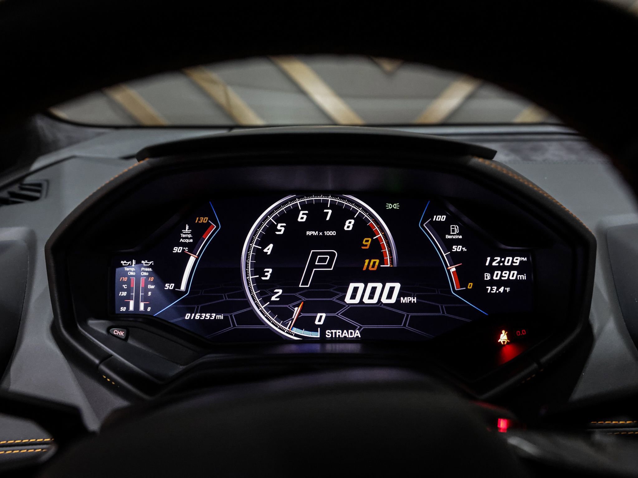 Used 2020 Lamborghini Huracan EVO image 46