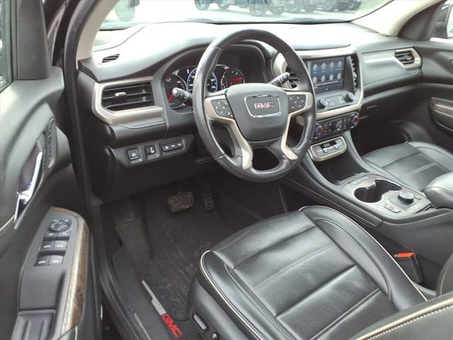 Used 2021 GMC Acadia Denali w/ Denali Technology Package image 14