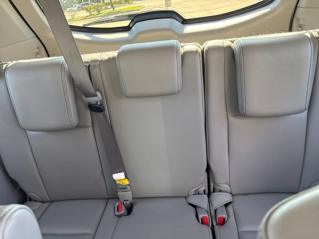 Used 2017 Toyota Highlander XLE AWD/4WD image 24