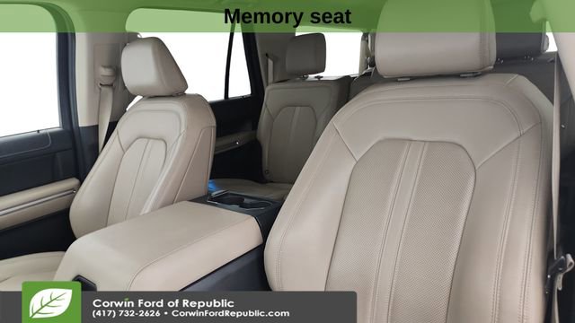 Used 2022 Ford Expedition Max Limited image 11