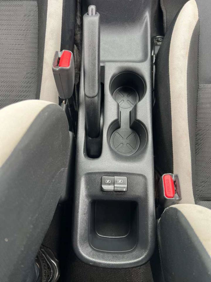 Used 2021 Nissan Versa SV FWD image 25