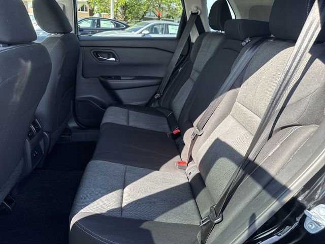 Used 2024 Nissan Rogue SV FWD image 21