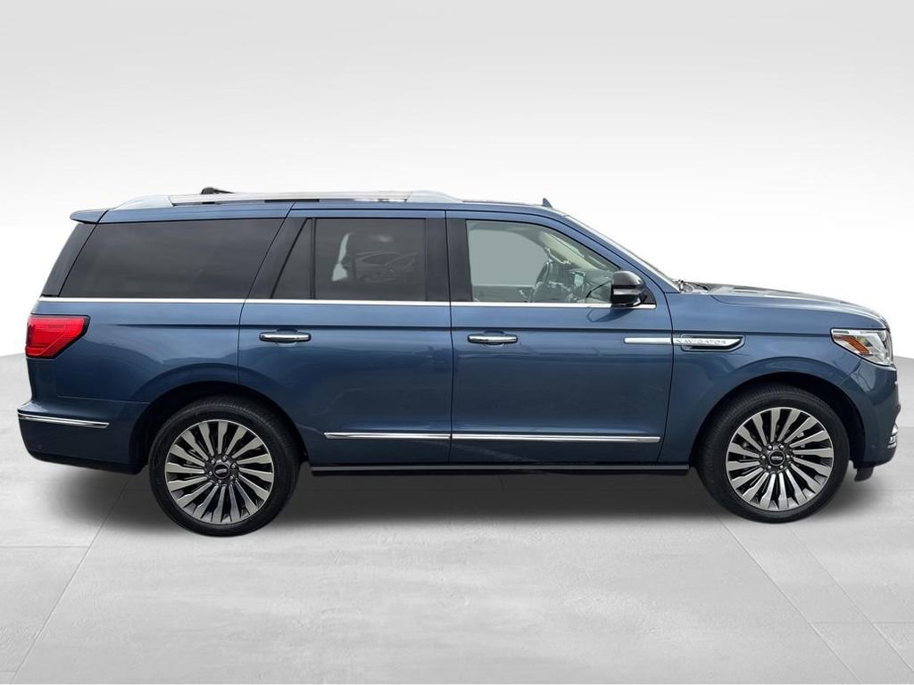 Used 2019 Lincoln Navigator Reserve w/ Cargo Package image 6