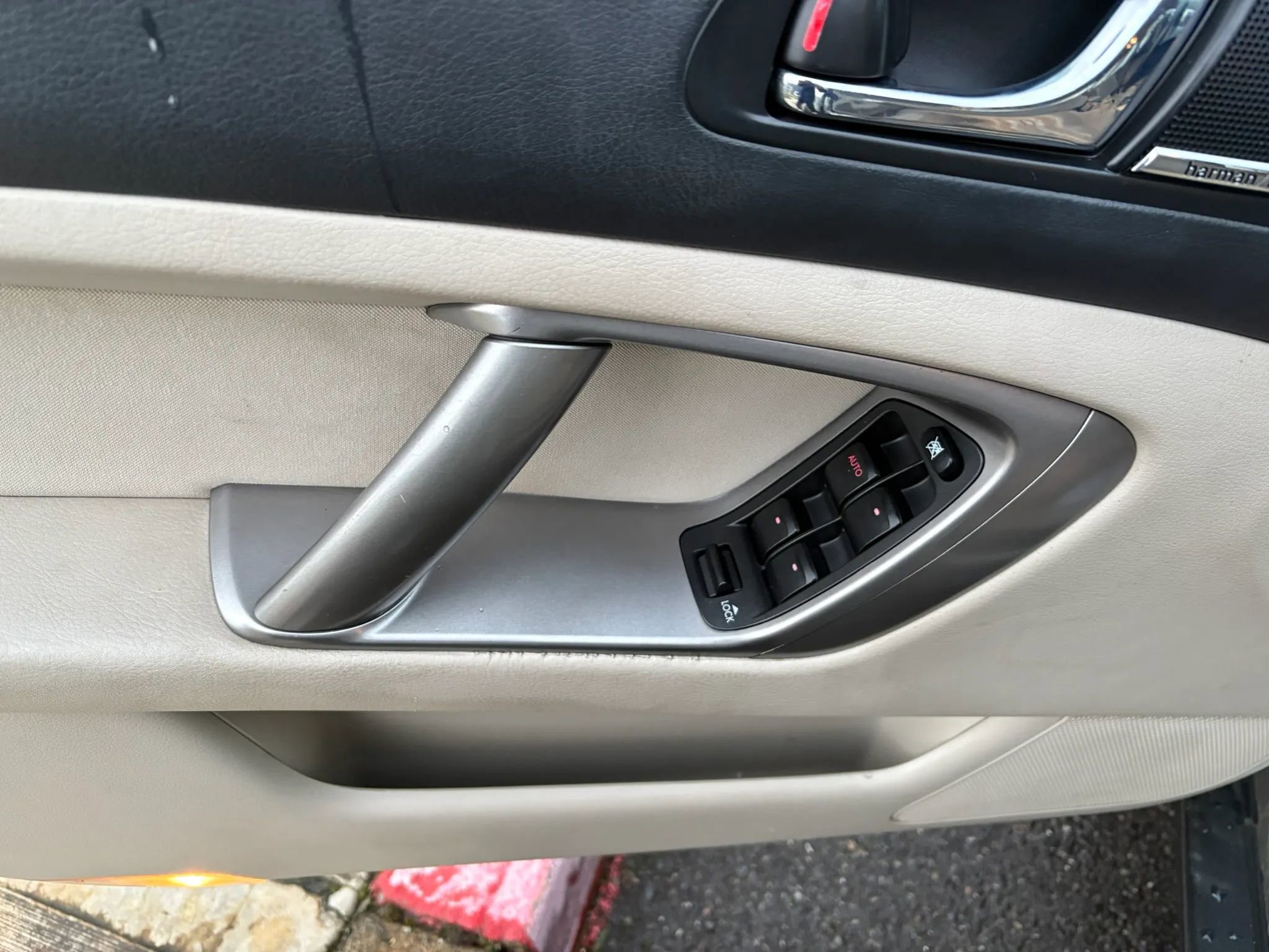 Used 2009 Subaru Outback 2.5i Special Edition image 12