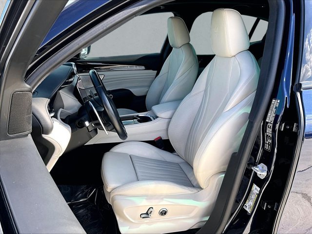 Used 2023 Maserati Grecale Modena AWD/4WD image 26