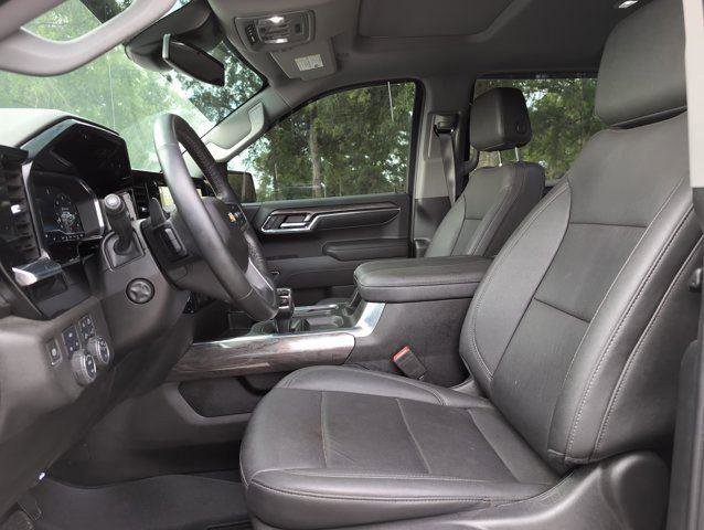 Used 2024 Chevrolet Silverado 1500 LTZ w/ LTZ Convenience Package II image 9