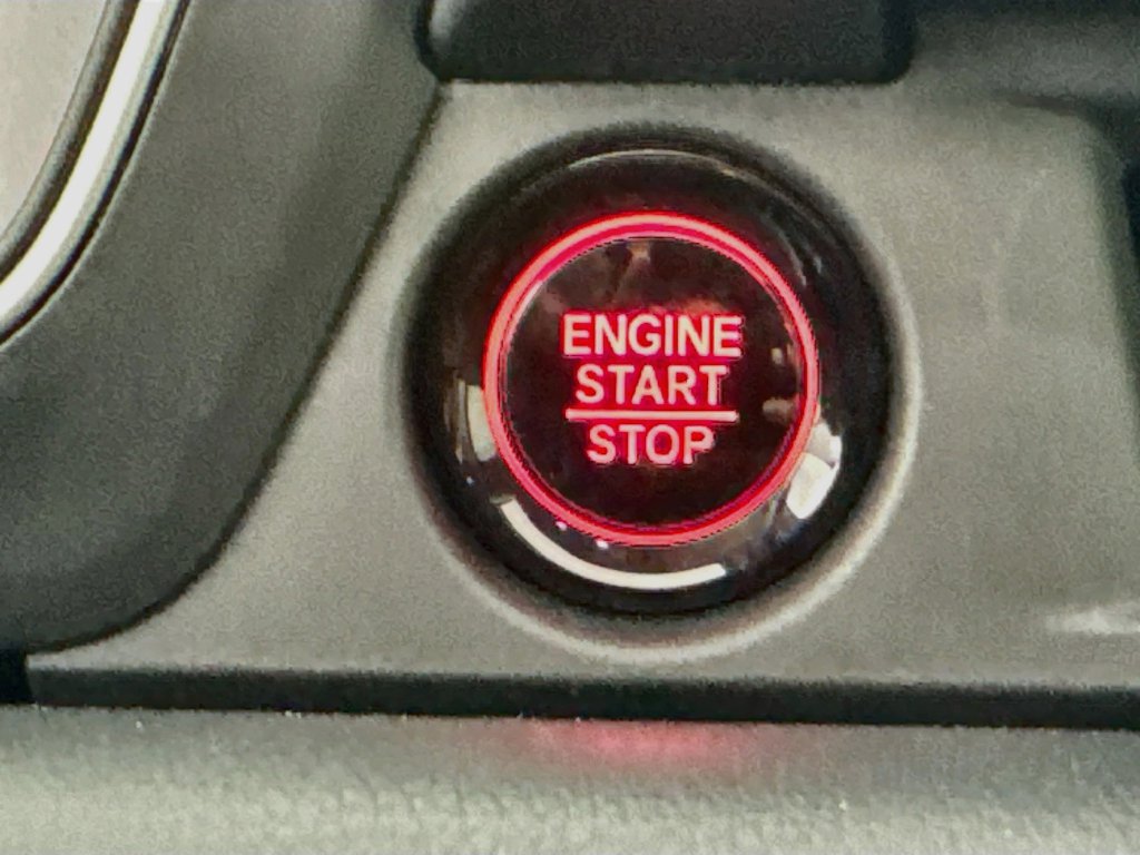 Certified 2025 Honda Pilot Elite image 22