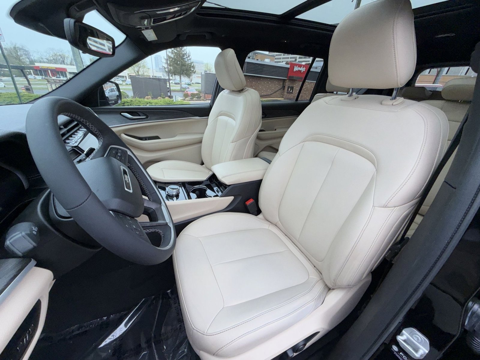 Used 2023 Jeep Grand Cherokee L Limited image 13