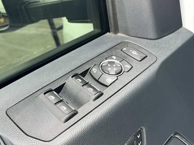 Used 2022 Ford F350 Lariat w/ Lariat Ultimate Package image 17