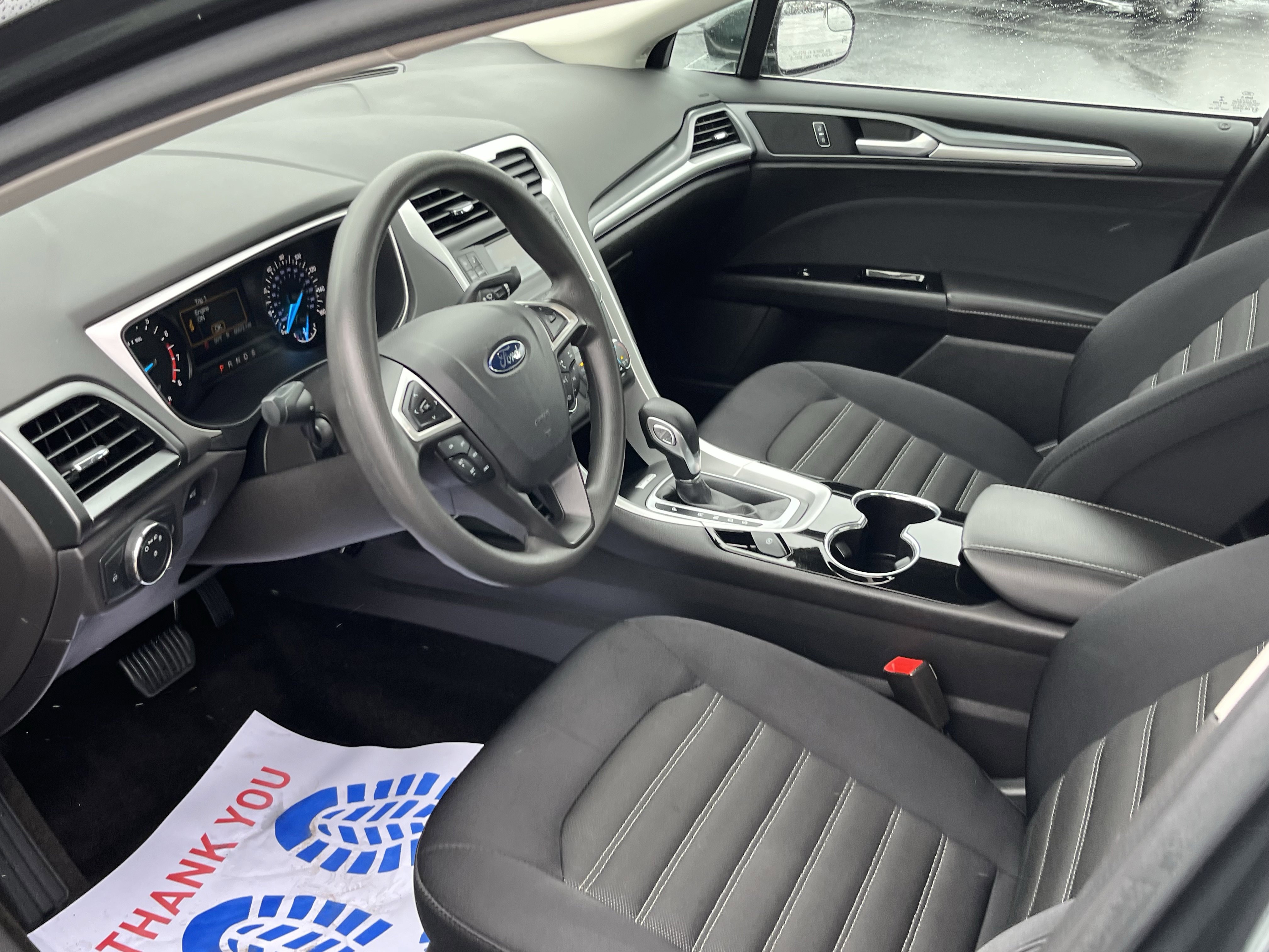 Used 2015 Ford Fusion SE image 6