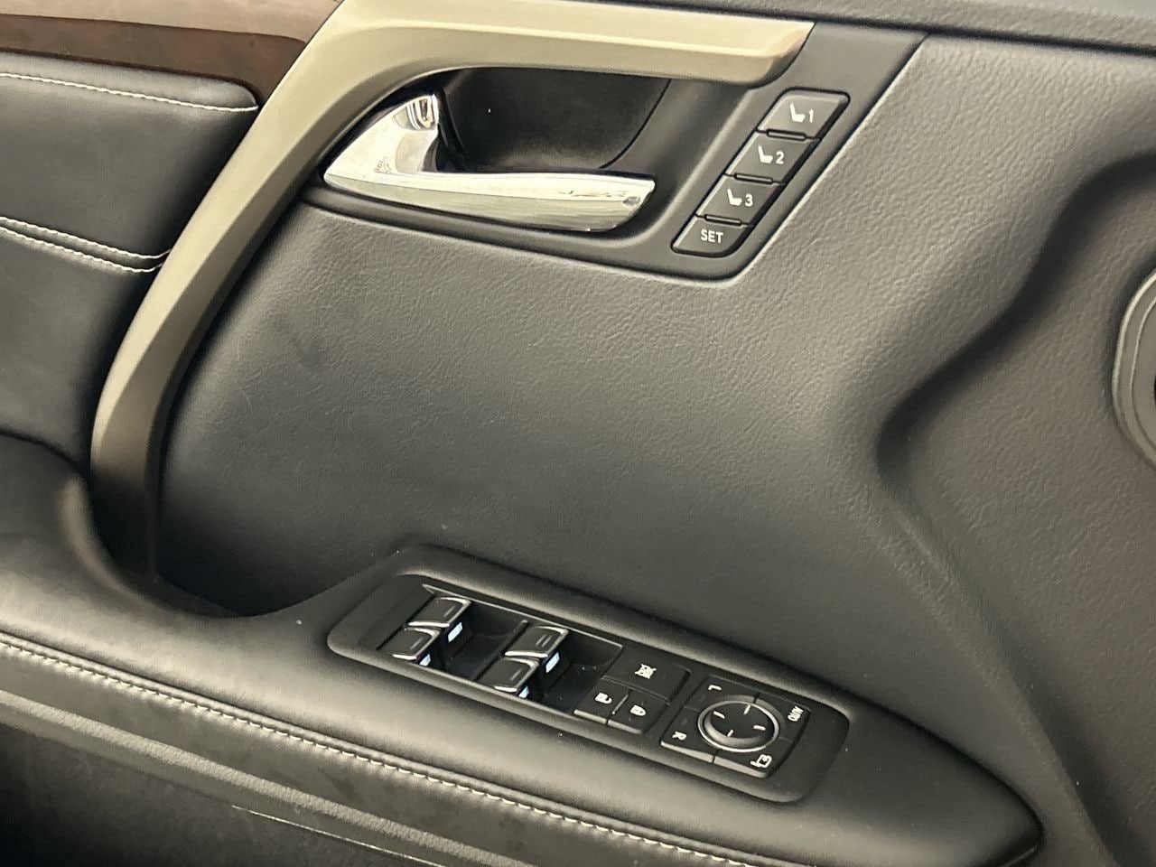 Used 2018 Lexus RX 350 FWD w/ Premium Package image 19