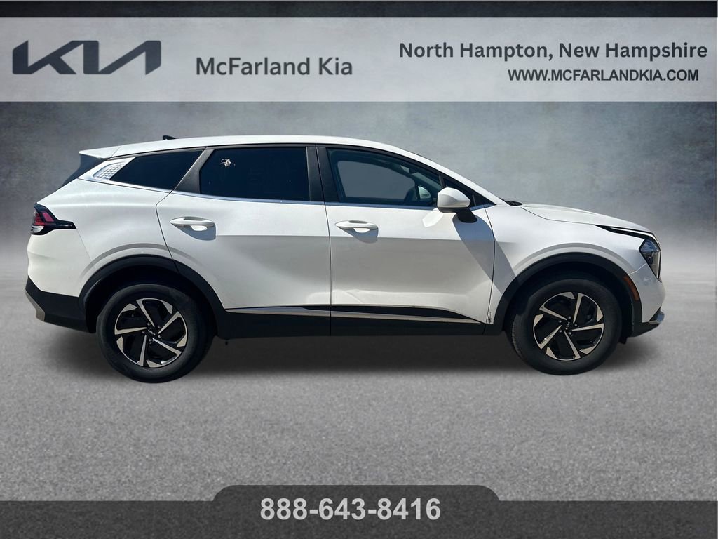 Used 2023 Kia Sportage LX AWD/4WD image 8
