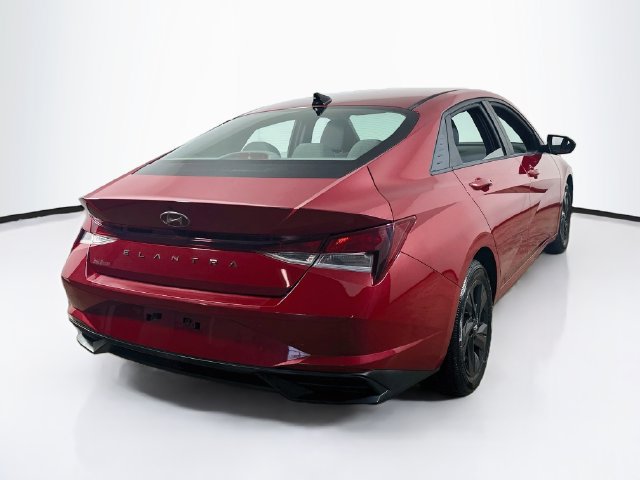 Certified 2021 Hyundai Elantra SEL FWD image 9