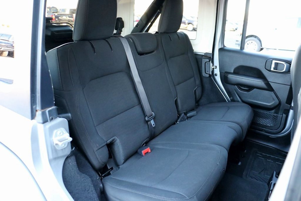 Used 2021 Jeep Wrangler Unlimited Sahara image 26