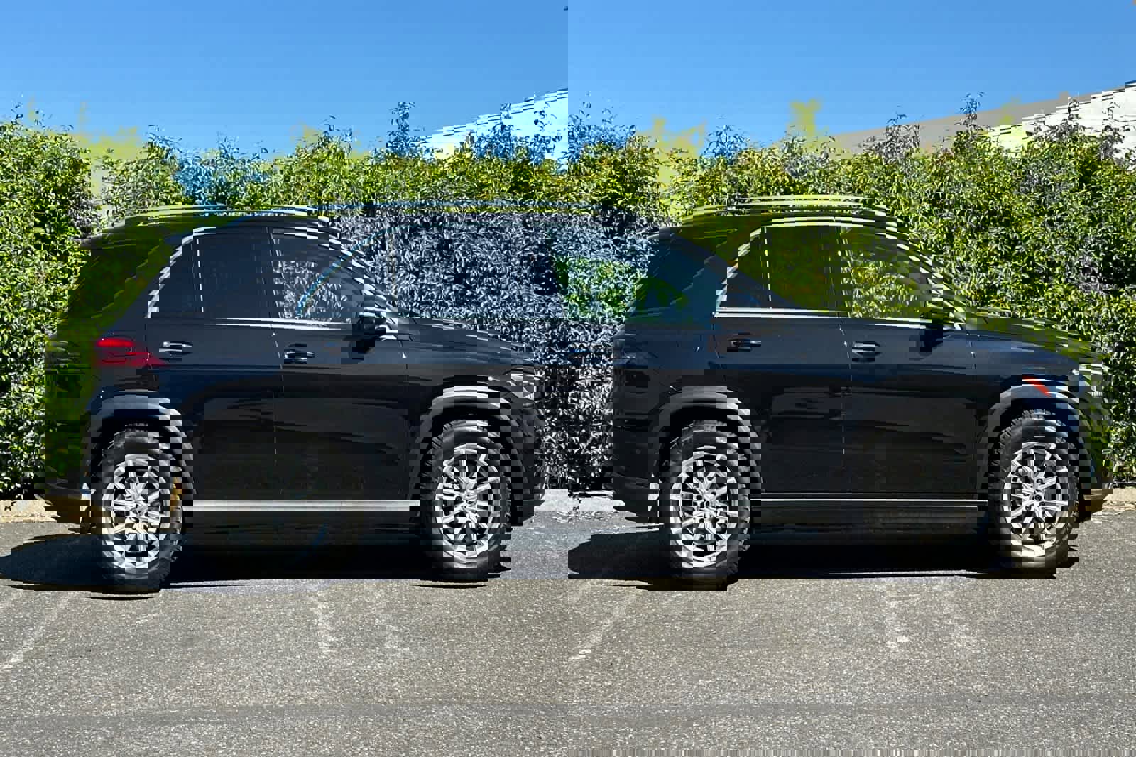 Certified 2026 Mercedes-Benz GLE 350 4MATIC image 2