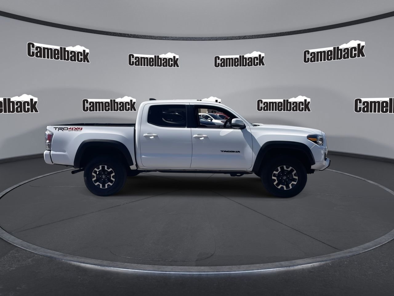 Used 2023 Toyota Tacoma TRD Off-Road w/ TRD Premium Off Road Package image 8