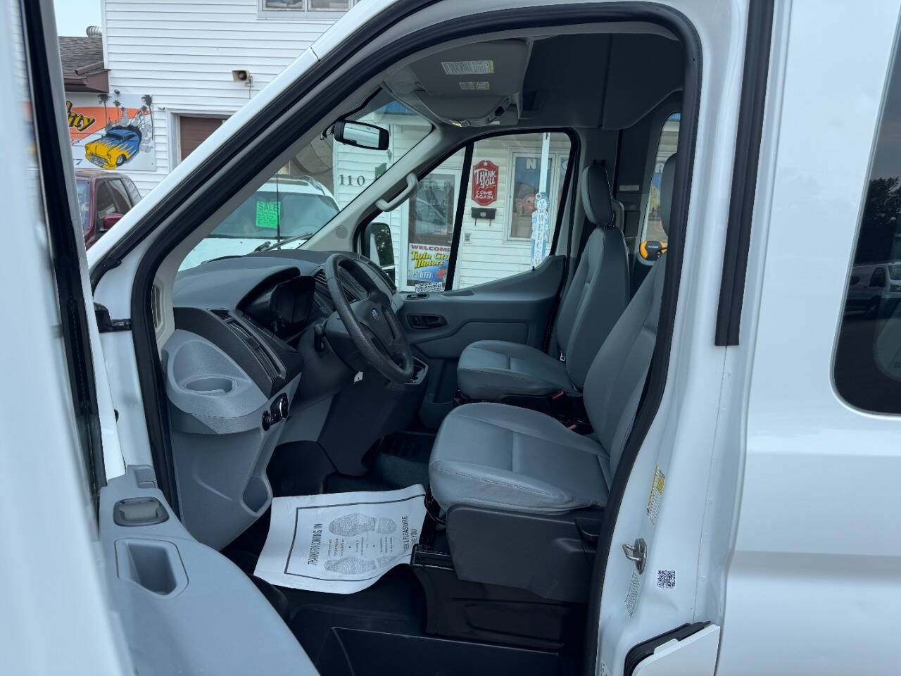 Used 2017 Ford Transit 350 XL RWD image 17