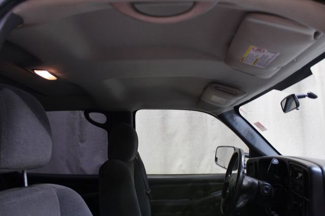 Used 2006 Chevrolet Silverado 2500 W/T w/ Heavy-Duty Power Package image 15