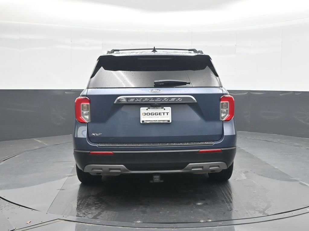 Used 2021 Ford Explorer XLT w/ Equipment Group 202A RWD image 17