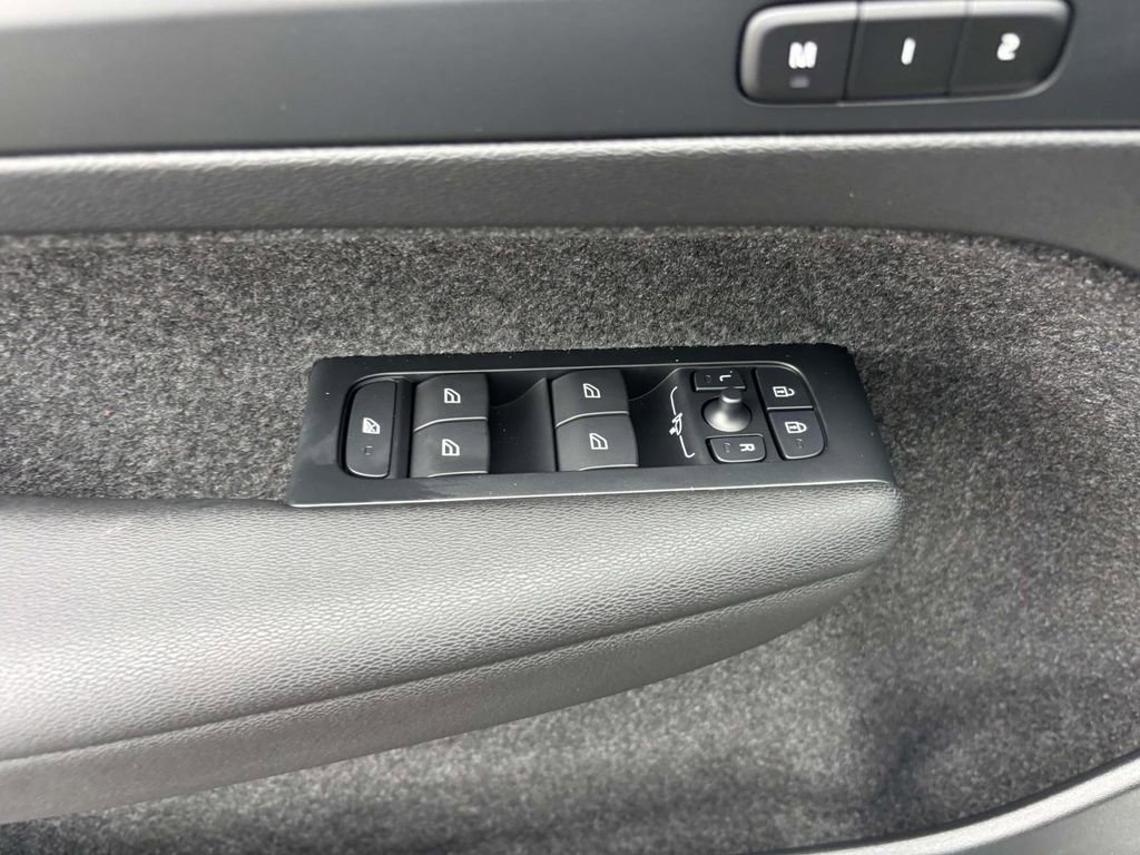 New 2026 Volvo XC40 B5 Plus w/ Protection Package Premier image 13