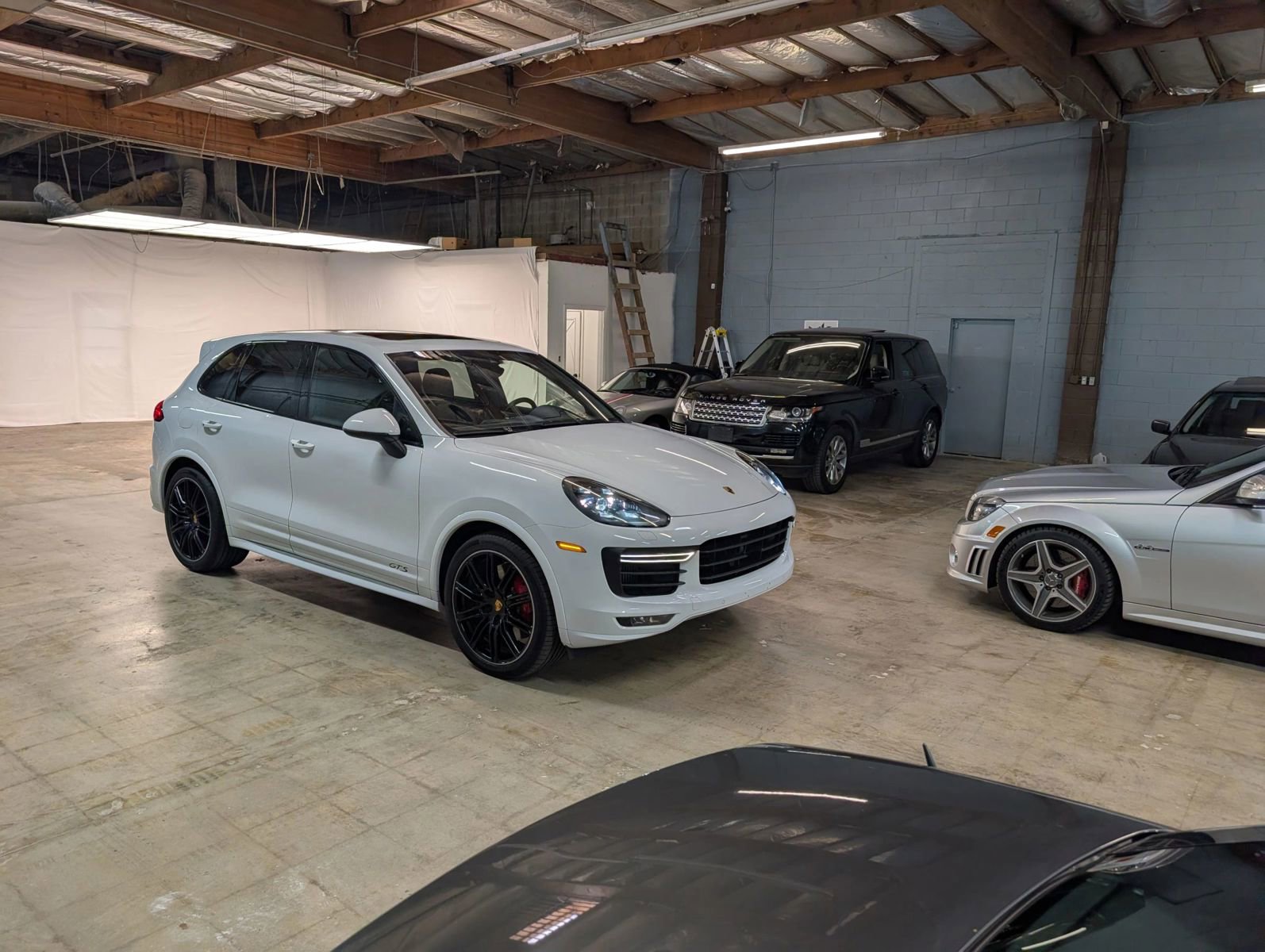 Used 2016 Porsche Cayenne GTS AWD/4WD image 32