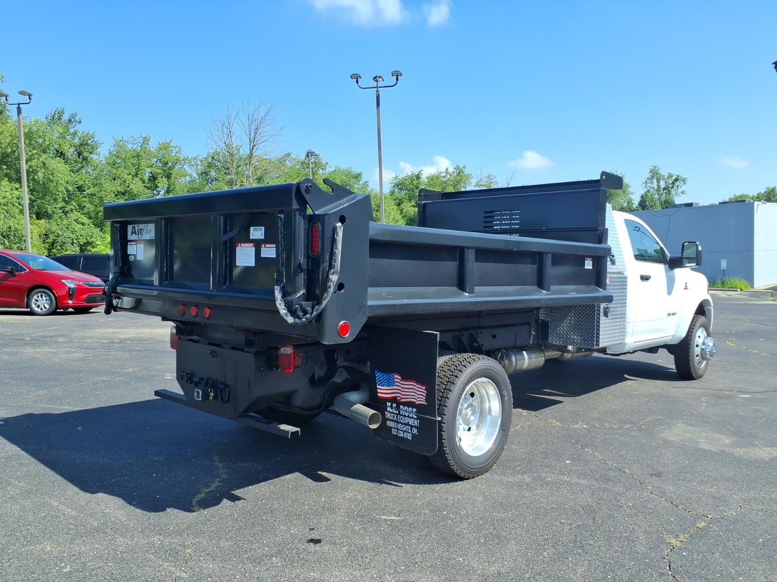New 2026 RAM 5500 4x4 Regular Cab image 7