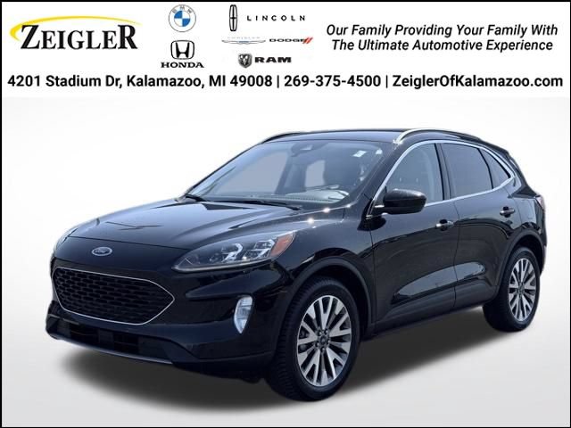 Used 2022 Ford Escape Titanium AWD/4WD image 1