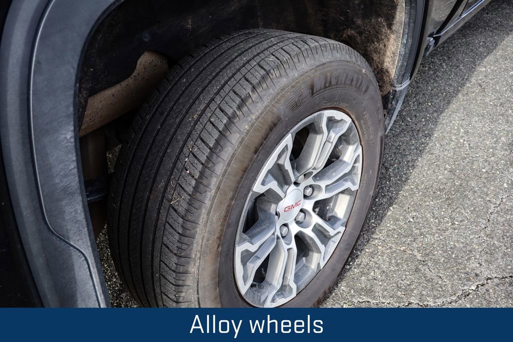 Certified 2025 GMC Sierra 1500 SLT image 42