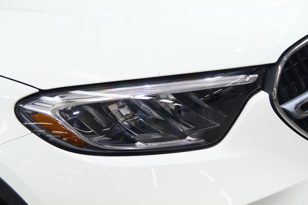 Certified 2026 Mercedes-Benz GLC 300 4MATIC image 10