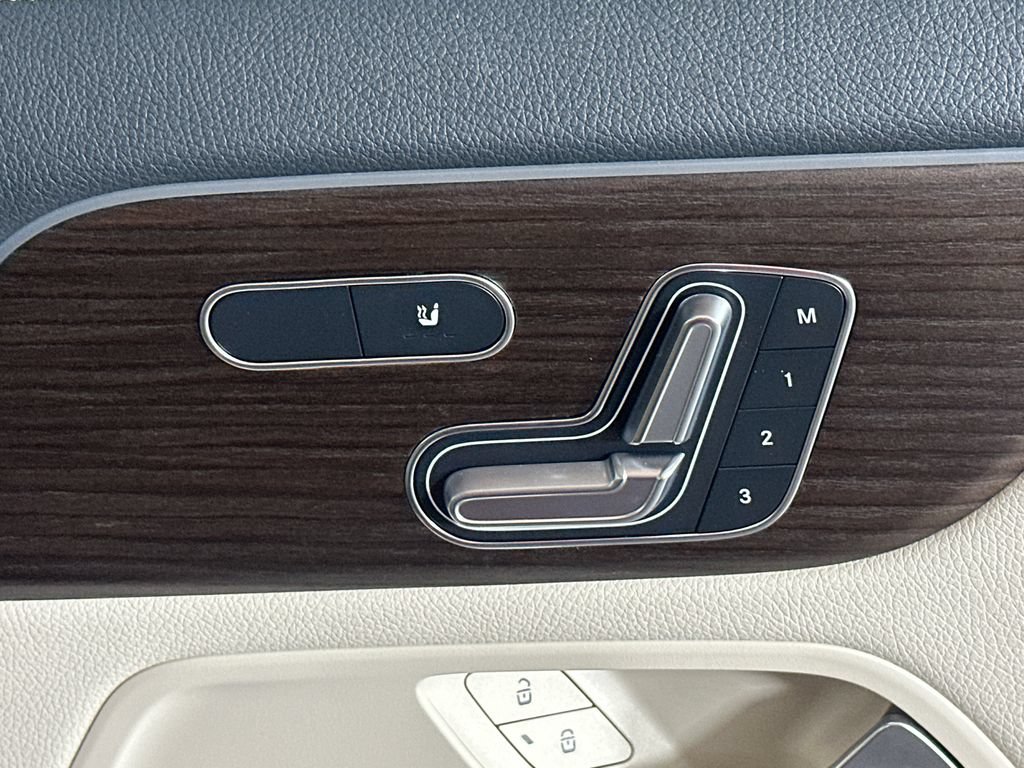 Certified 2026 Mercedes-Benz GLA 250 4MATIC image 16