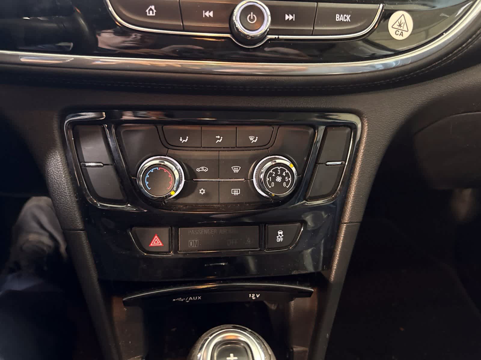 Used 2020 Buick Encore Preferred FWD image 19