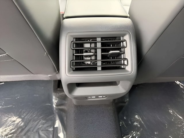 New 2026 Volkswagen Tiguan SE FWD image 4