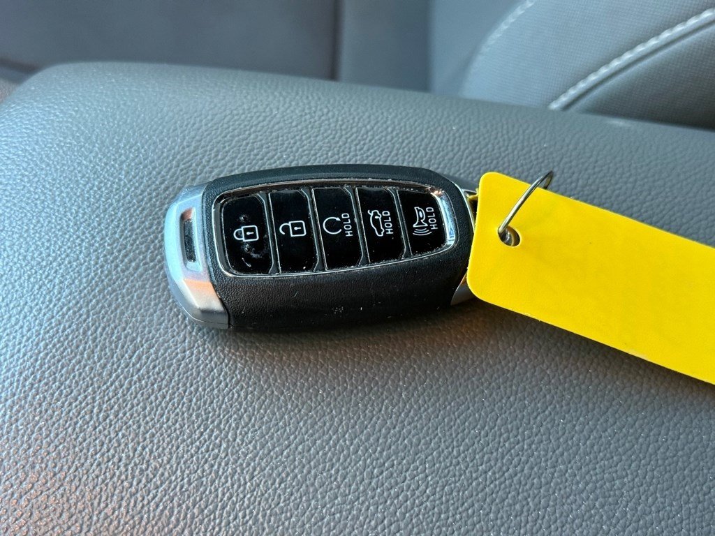 Used 2023 Hyundai Elantra SEL w/ Convenience Package image 36