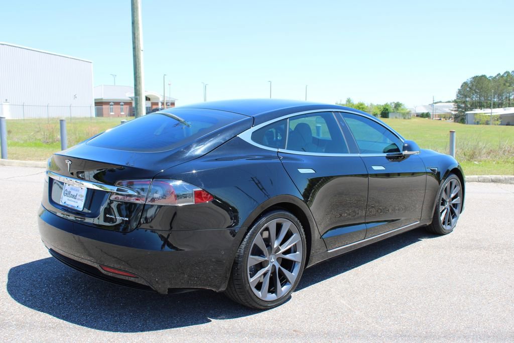 Used 2020 Tesla Model S Long Range Plus image 18