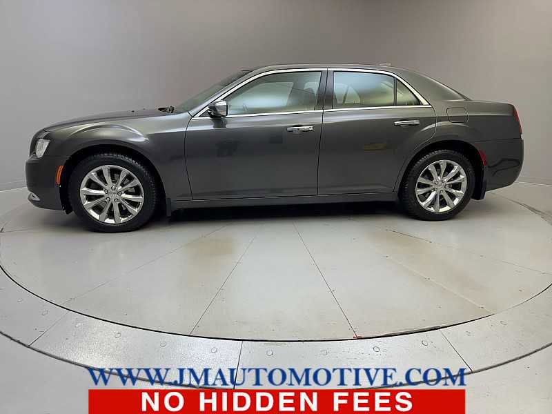 Used 2019 Chrysler 300 Limited image 2