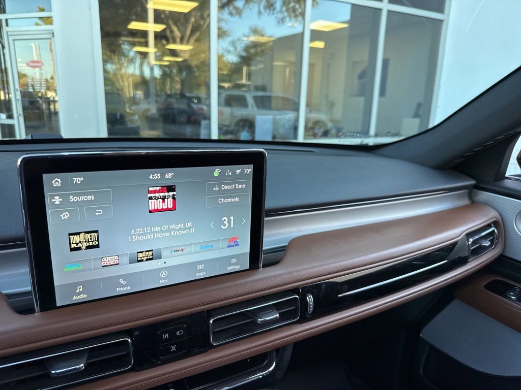 Used 2023 Lincoln Aviator Reserve w/ Equipment Group 201A image 45