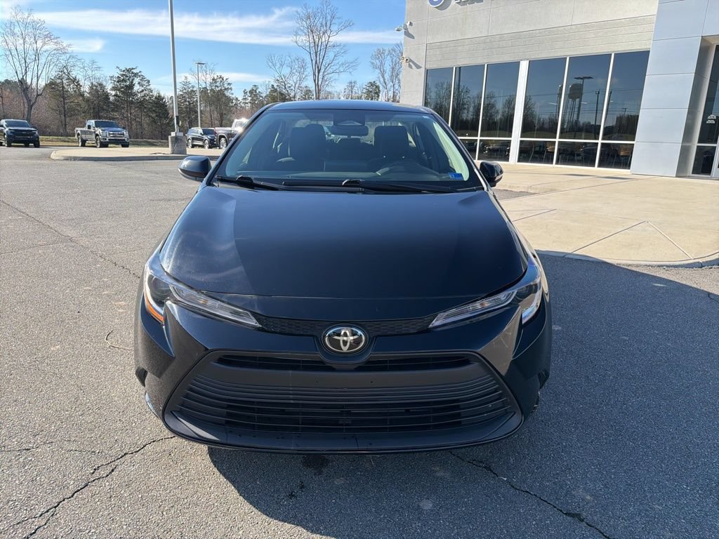 Used 2024 Toyota Corolla LE FWD image 9